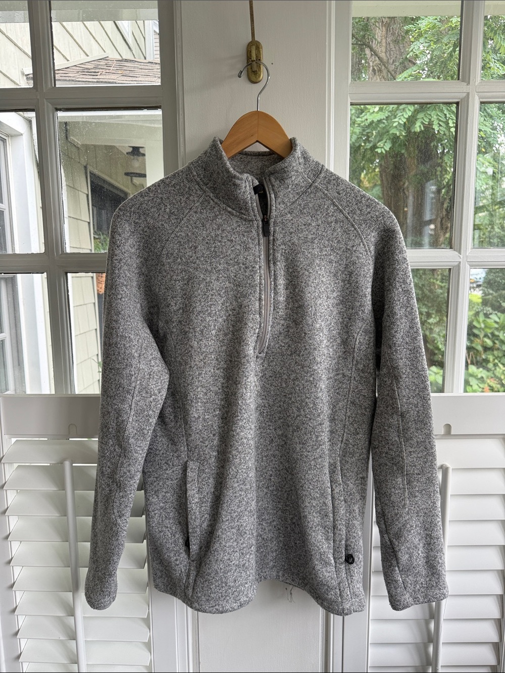 Men’s Cabela's Grey Heathered Quarter-Zip Pullover Medium